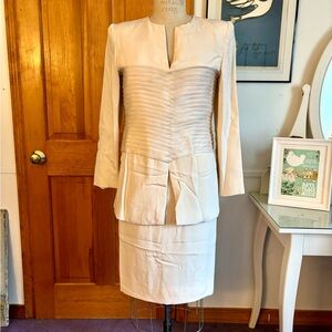 Carolina Herrera Cream vintage 90’s suit! Gorgeous! Size 10.